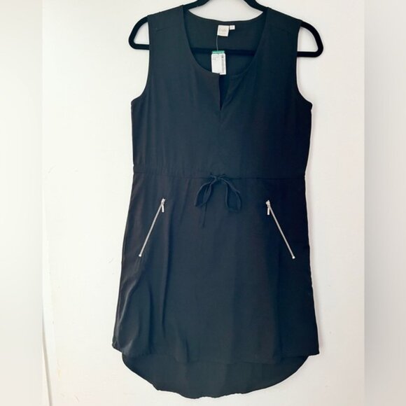 Simons Twik slight high low dress.  NEW WITH TAGS - Picture 1 of 5